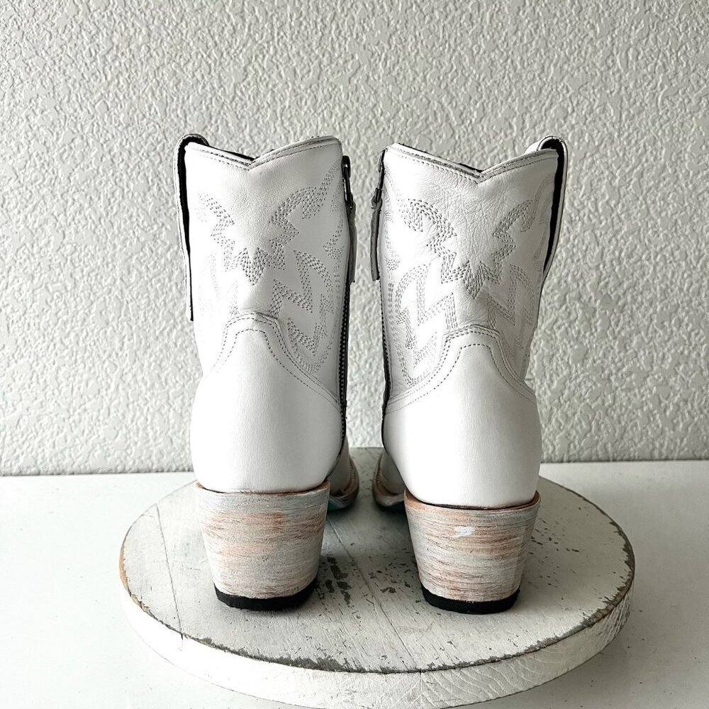 Lane SMOKESHOW White Cowboy Booties Western Cowgirl Short Ankle Boots Womens 9 - Picture 4 of 11